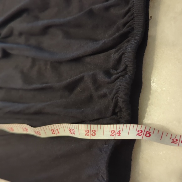 IMAN black tassel ruffle neck blouse 3/4 sleeved w/ elastic cuffs and hem small - Picture 13 of 13